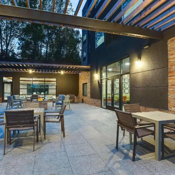Country Inn & Suites by Radisson, Cumming near NorthSide Hospital Forsyth, hotel di Cumming