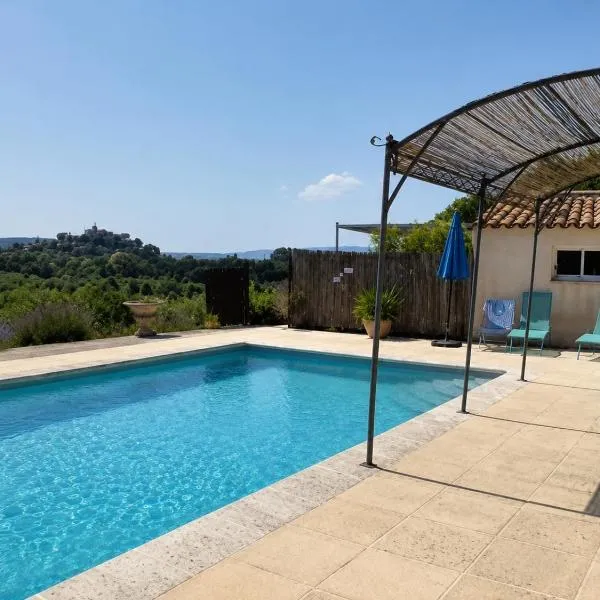 L'Eden, hotel u gradu 'Ansouis'