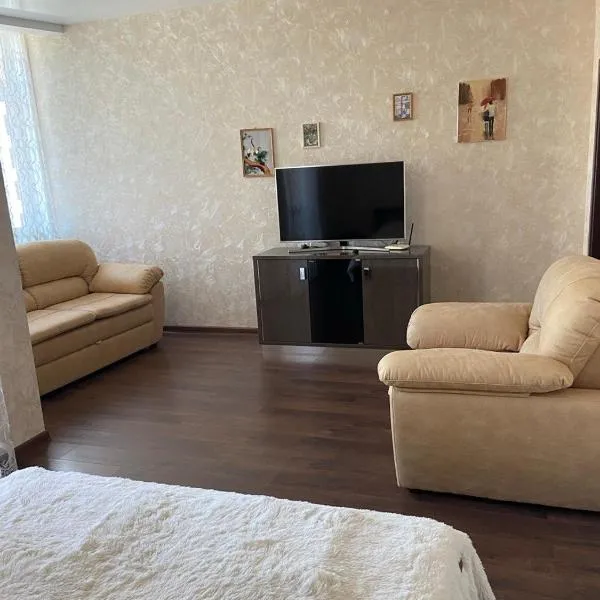 Посуточно квартира 7 минут до моря, hotelli Odessassa