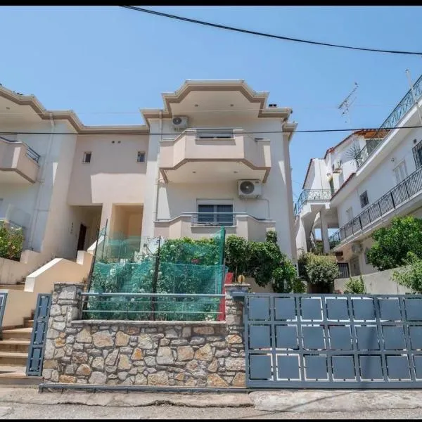 Family home, hotel sa Dhimitrópoulon