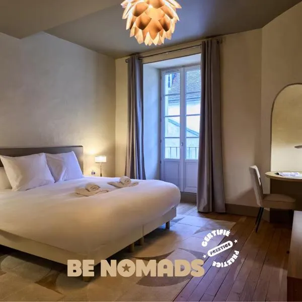 Nevers में, होटल Appartement Vivier - Les Suites du Palais, parking privé, vue cathédrale, 2 chambres