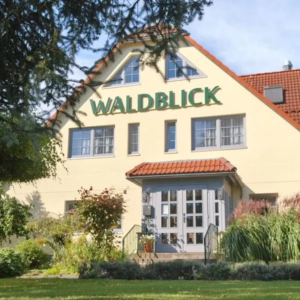 Hotel & Restaurant Waldblick, hotel di Pulsnitz