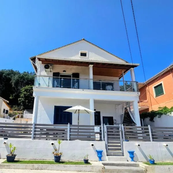 Blue Harbour Apartments โรงแรมในPetrití