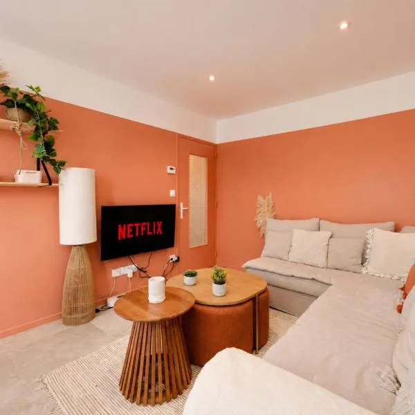 Le Belvédair Nancy avec Garage pour 8 personnes, hotell i Nancy
