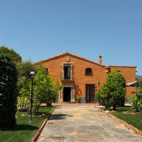 The Pines Hotel, ξενοδοχείο σε Culla
