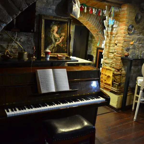 Casa Huber, hotel in Cîrţa