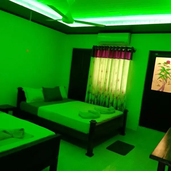 LLT Tourist Inn and Safari Jeep، فندق في ويلباتو