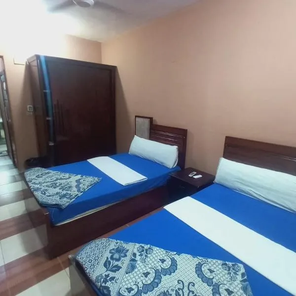 Down Town Hotel land of gold, hotel in Al Manshīyah