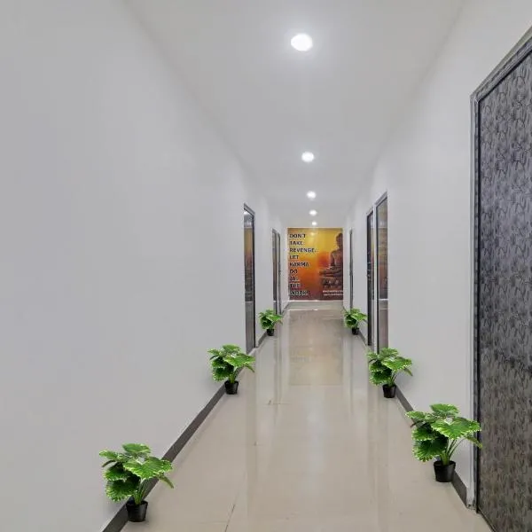 OYO 93463 Alwal Residency, hotel din Hyderabad