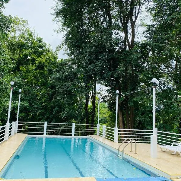 Saiyok River House, hotel en Sai Yok