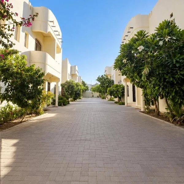 Viesnīca Luxury villa with private pool in Adliya Manāmā