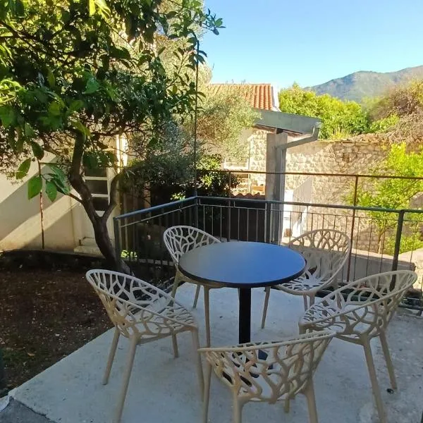 Apartman Ivana I Marko, hotel a Strp