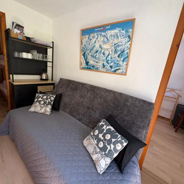 Appartement 2 pièces 6 personnes Col du Corbier, hotel v destinácii Le Biot