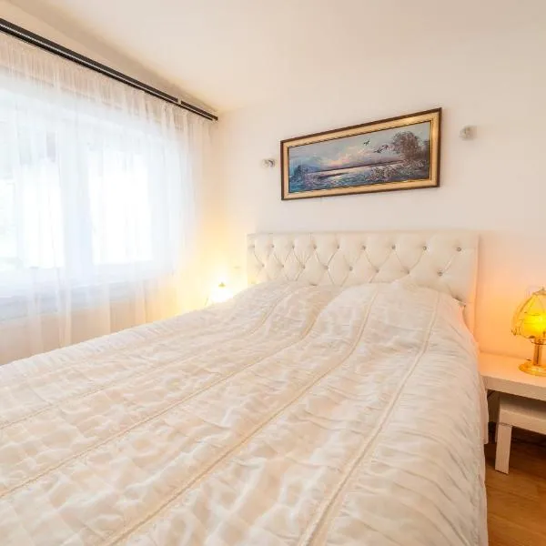Pokoje goscinne Basieńka, hotel in Mikołajki