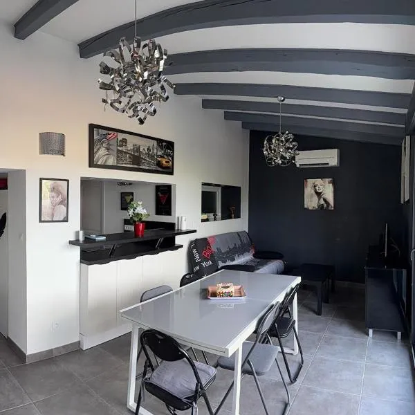 Maisonnette Type T2 bis 4 à 5 personnes Marseille 15th – hotel w Marsylii