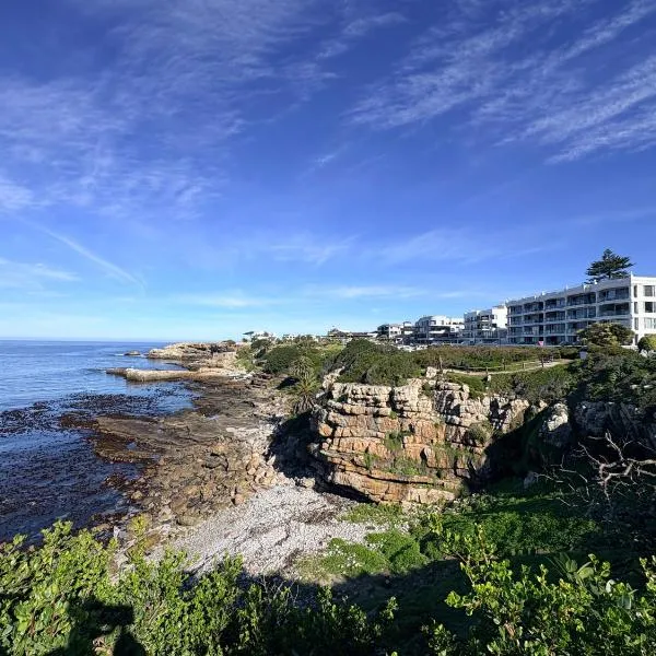 Hermanus Waterfront Boho Studio Apartment, Whale Coast Hideaway, hotel en Hermanus