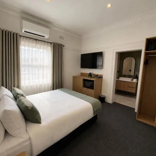 Tourist Hotel Queanbeyan, hotel v destinácii Queanbeyan