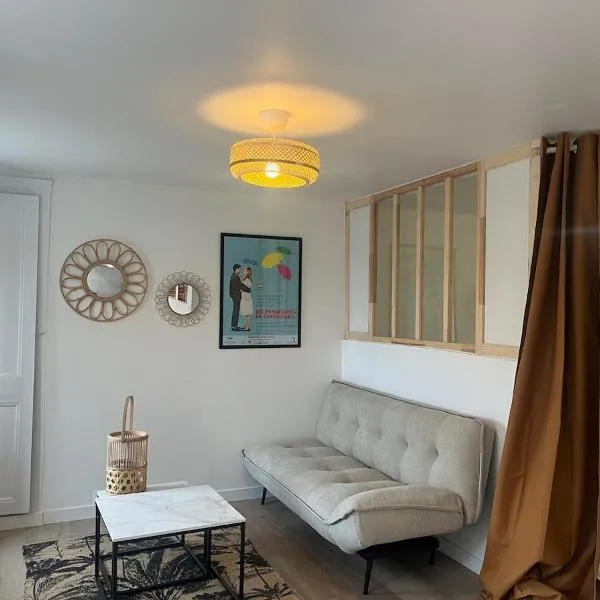 Apartment in Cherbourg-en-Cotentin, отель в городе Шербур-ан-Котантен