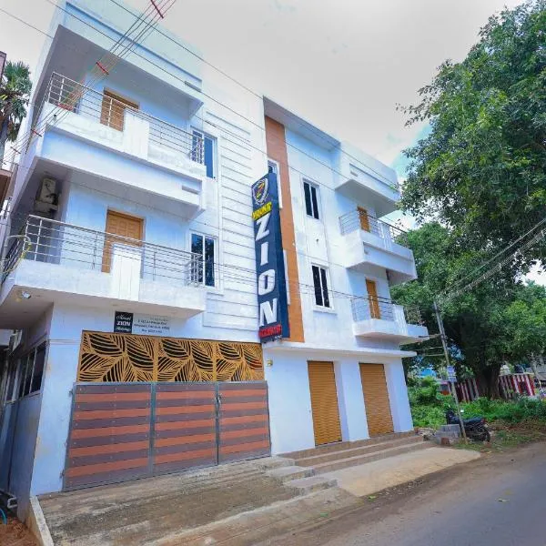 Mount Zion Holidays, hotel en Kuttālam