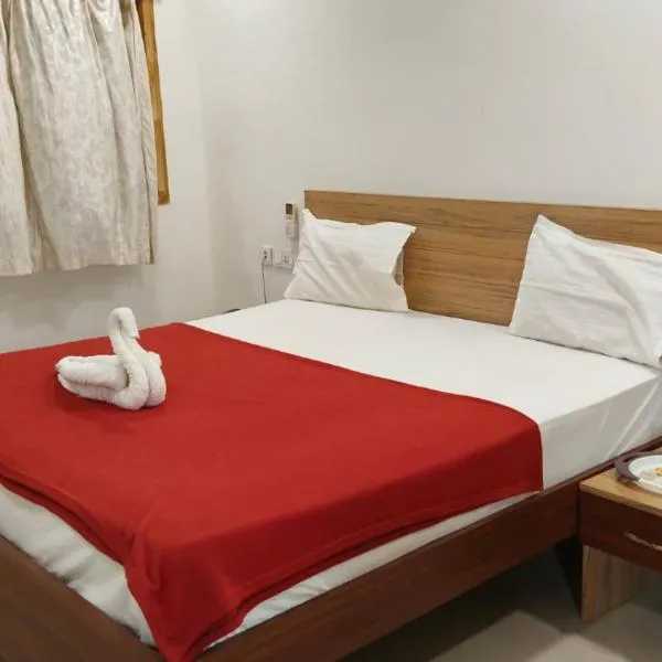 Raya's Inn، فندق في كومباكونام