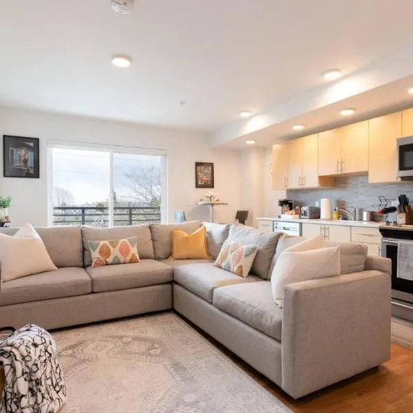 Stunning Capitol Hill 1BD Condo, hotel u gradu Sijetl