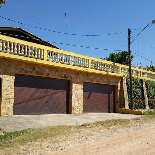 Mansão Mato Dentro - 3 suites, 4 banheiros