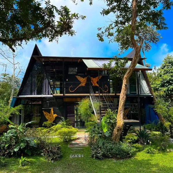 Mindo में, होटल Suites Casa ColibrÍ