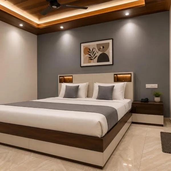 Hotel Crest Inn Near Bombay & Medanta Hospital & Dhirubhai Ambani Hospital