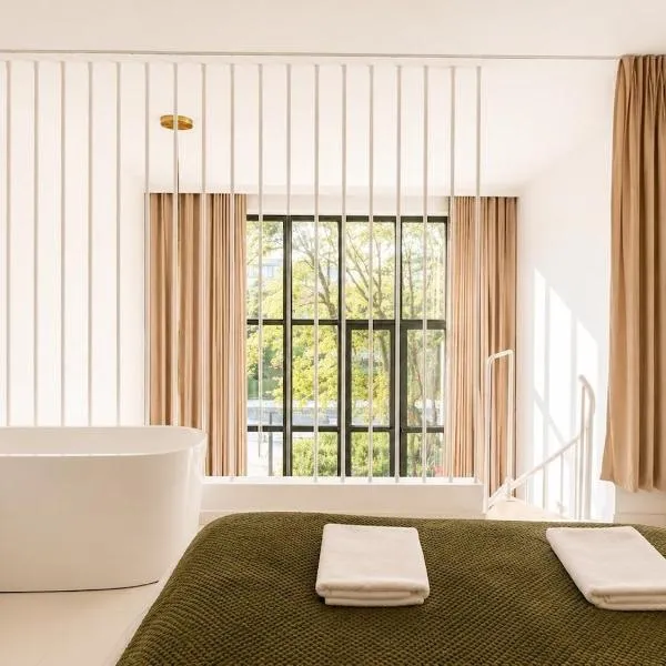 Lux Apartament Fuzja, hotel u gradu Lođ