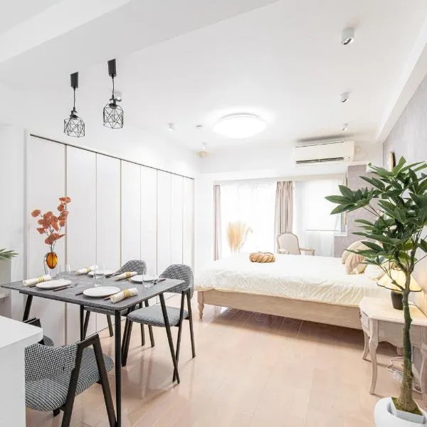 G72新宿最中心 两室一厅 新宿三丁目车站4分 2 rooms Shinjuku center 4 mins to ST Max 7P 直达新宿 涉谷 表参道 池袋 上野 代代木 银座 原宿 品川, hotel Tokióban