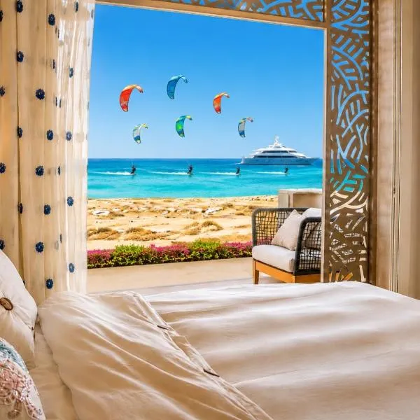 Mangroovy Seafront condo - Great Kite Surfing, hotel in Hurghada