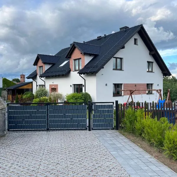 Wczasy Chmielno Apartament Słoneczny z sauną i balkonem, хотел в Хмелно
