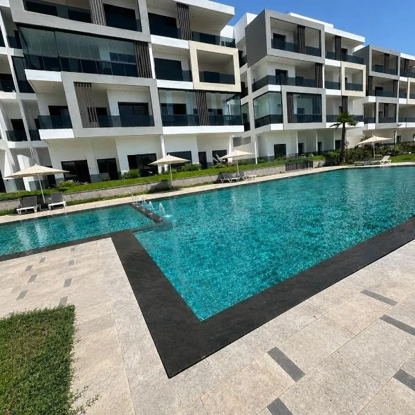 Appartement de luxe - Vue sur mer & 2 piscines, hotel v destinaci Mansouria