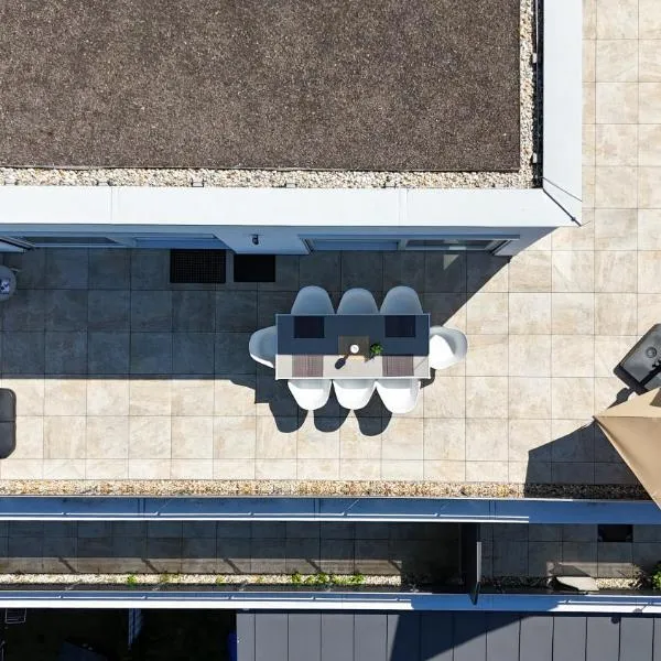 Penthouse mit Whirlpool, Sauna, XXL-Terrasse mit Bergblick & Tischfußball, viešbutis mieste Valdkirchenas