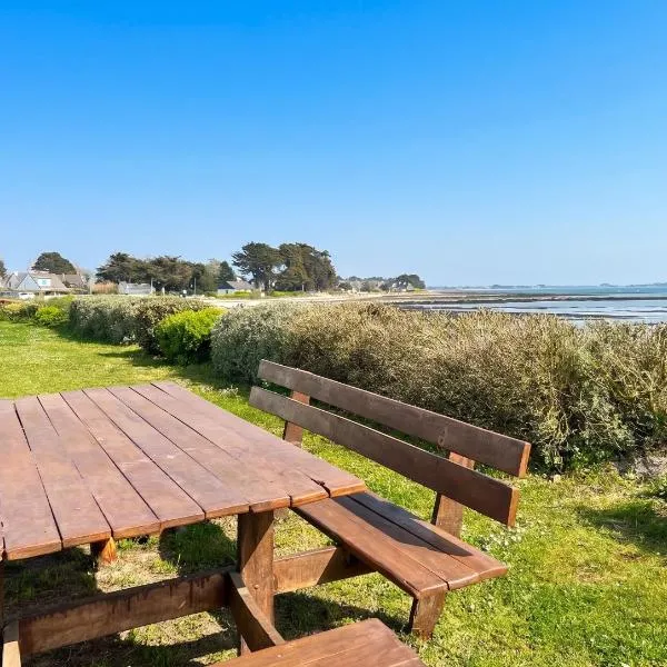 Appartement charmant à Sarzeau avec vue sur la mer, 55 m², hotel in Sarzeau