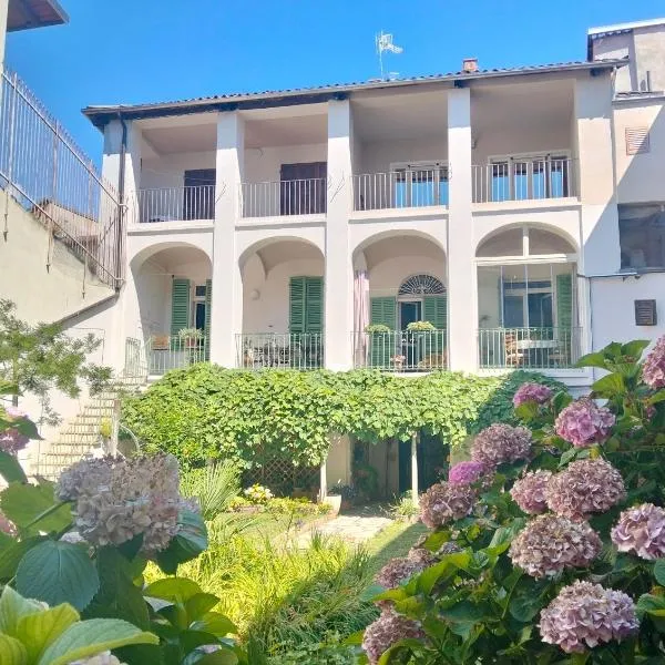 Casa Isotta, hotel sa Ivrea