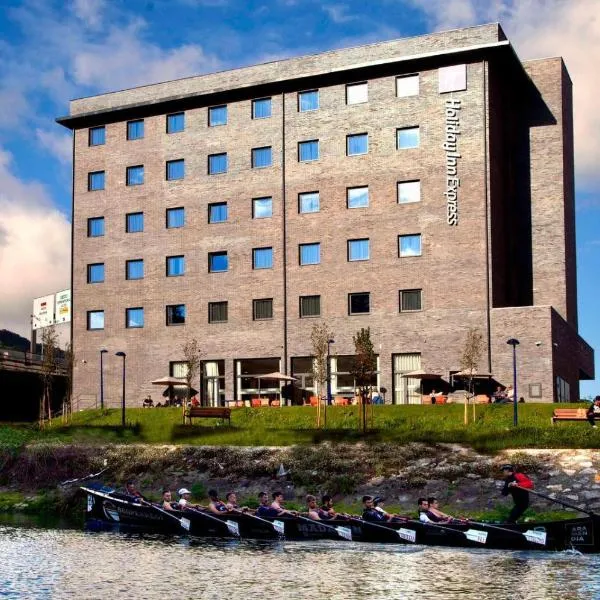 Holiday Inn Express San Sebastian - Errenteria by IHG, ξενοδοχείο σε Renteria
