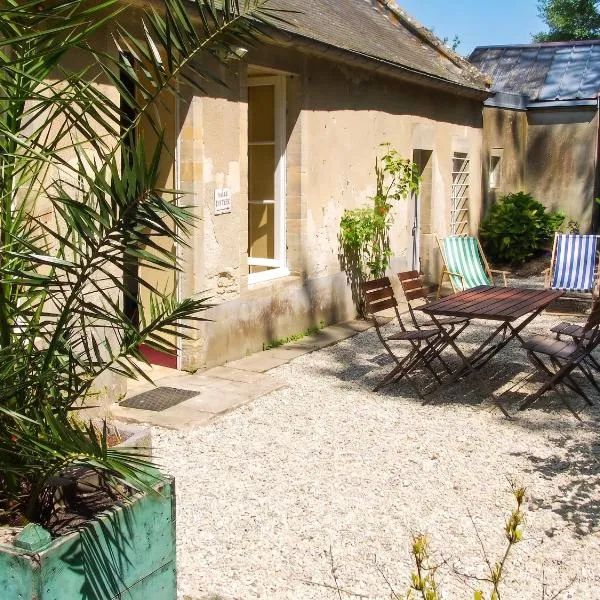 Maison charmante à Ryes avec jardin clos et accès PMR, hotel a Ryes
