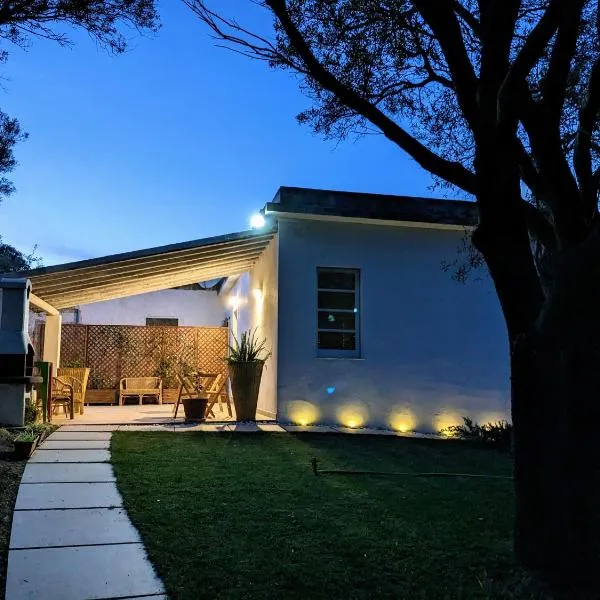 Villa Uliveto apartments, hotel a Chia