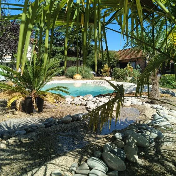 Le Clos St Justin Votre étape sur la route des vacances à 10 mn de Center Parc et Chambord, hotel a Ligny-le-Ribault
