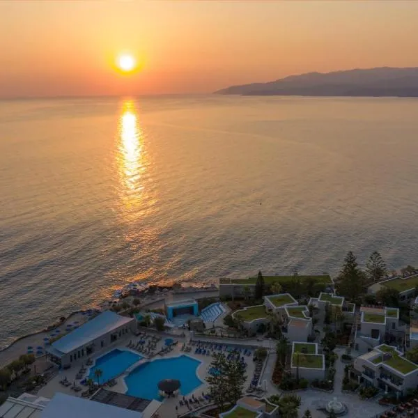 Nana Golden Beach All Inclusive Resort & Spa, hôtel à Chersónissos