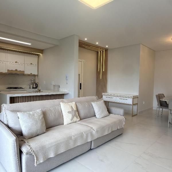 Invictus Residence 202 - Apartamento amplo com ar-condicionado em todos os ambientes, localizado próximo a comércios e a 250 metros da praia. - Foto 3