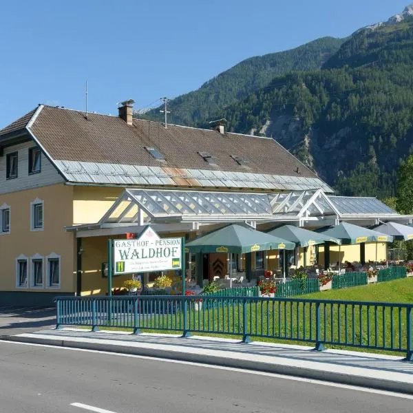 Gasthof Waldhof, hotel v destinaci Dellach im Drautal