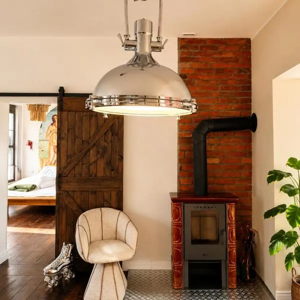 Wałbrzych में, होटल Wyjątkowy apartament w tajemniczej kamienicy przy Rynku