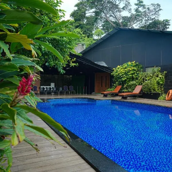D Fort Hotel Kollam, hotel v mestu Kollam