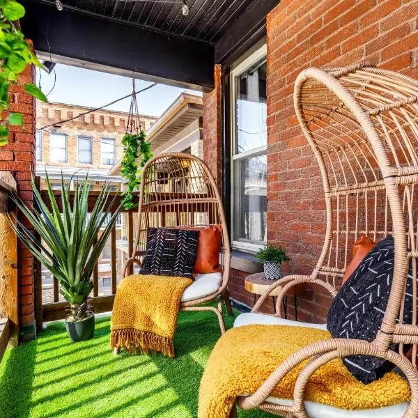 Jungle House Boutique Suites - Short North & Convention Center, khách sạn ở Columbus