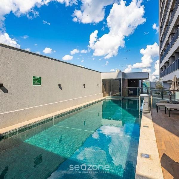 Apto. em Cond c/ Piscina no Centro GRLB1302