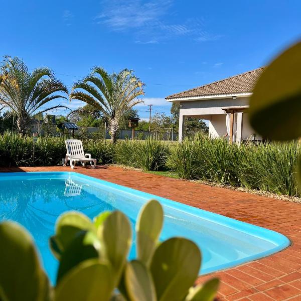 Casa com Piscina e Campo de Futebol - Foto 3