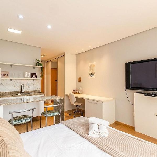 Studio em Cond. c/ Piscina no Centro NWC1007