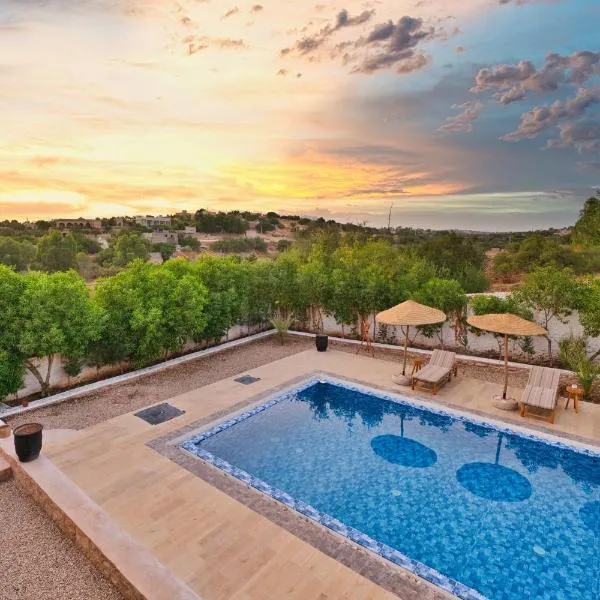 NEW VILLA AISHA - Private Pool Villa near Essaouira, hotel a Essaouira